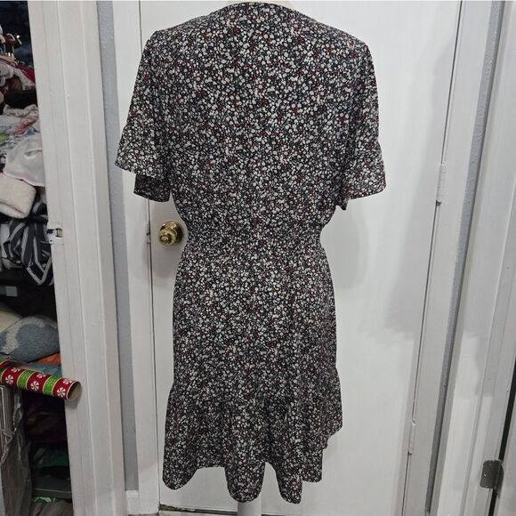PRETTYGARDEN Women's Summer Boho Dress Casual Short Sleeve Ruffle Floral sz L - Picture 3 of 10